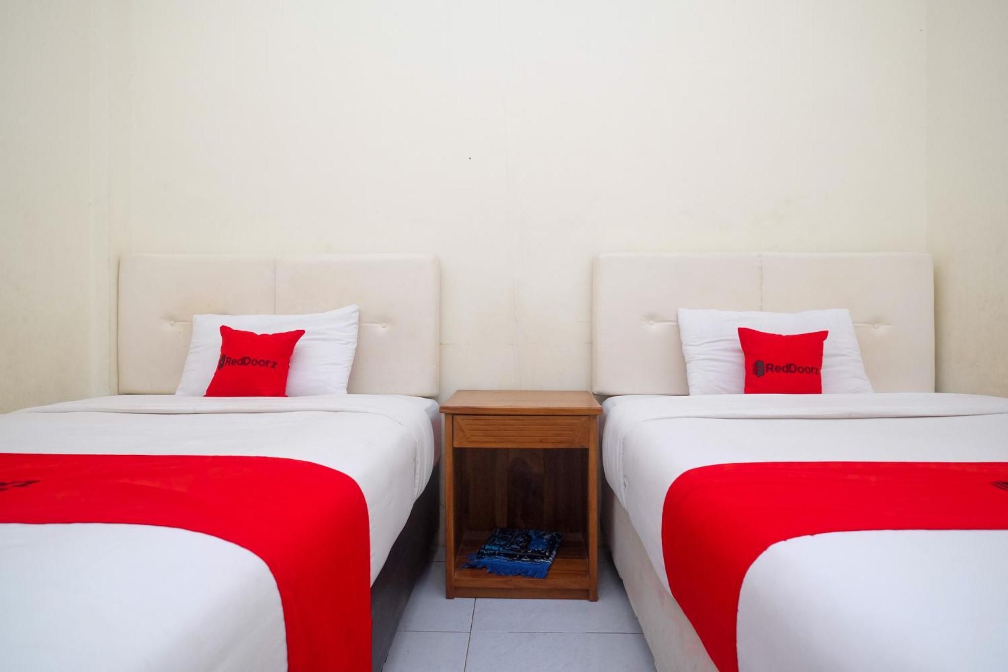 Reddoorz Syariah Near Pakuwon Mall Jogja Kejayan Экстерьер фото