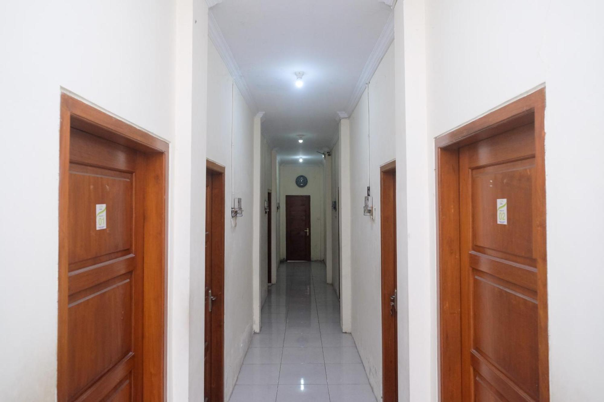 Reddoorz Syariah Near Pakuwon Mall Jogja Kejayan Экстерьер фото