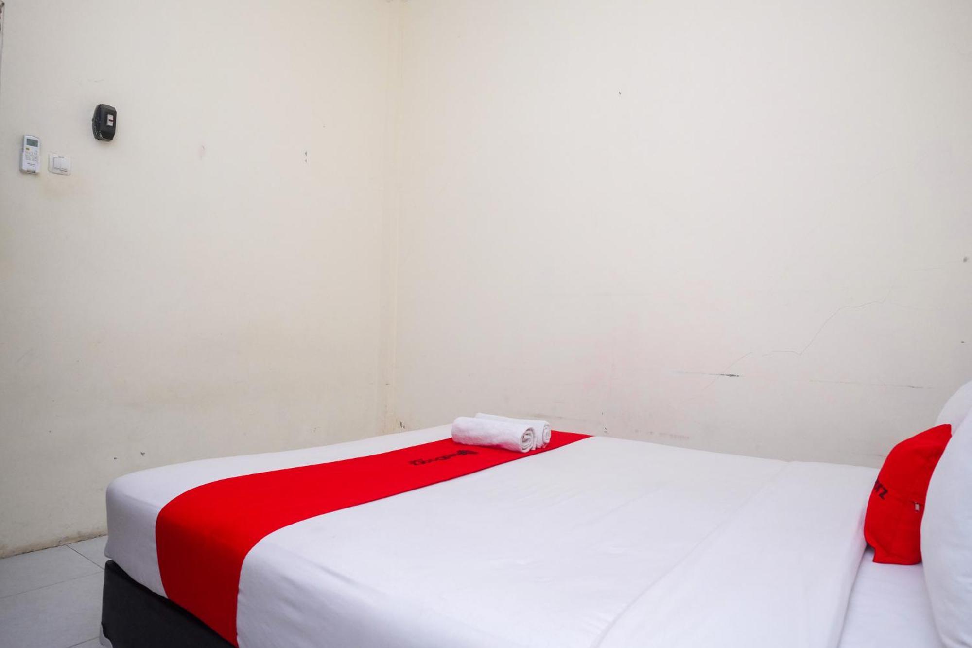 Reddoorz Syariah Near Pakuwon Mall Jogja Kejayan Экстерьер фото