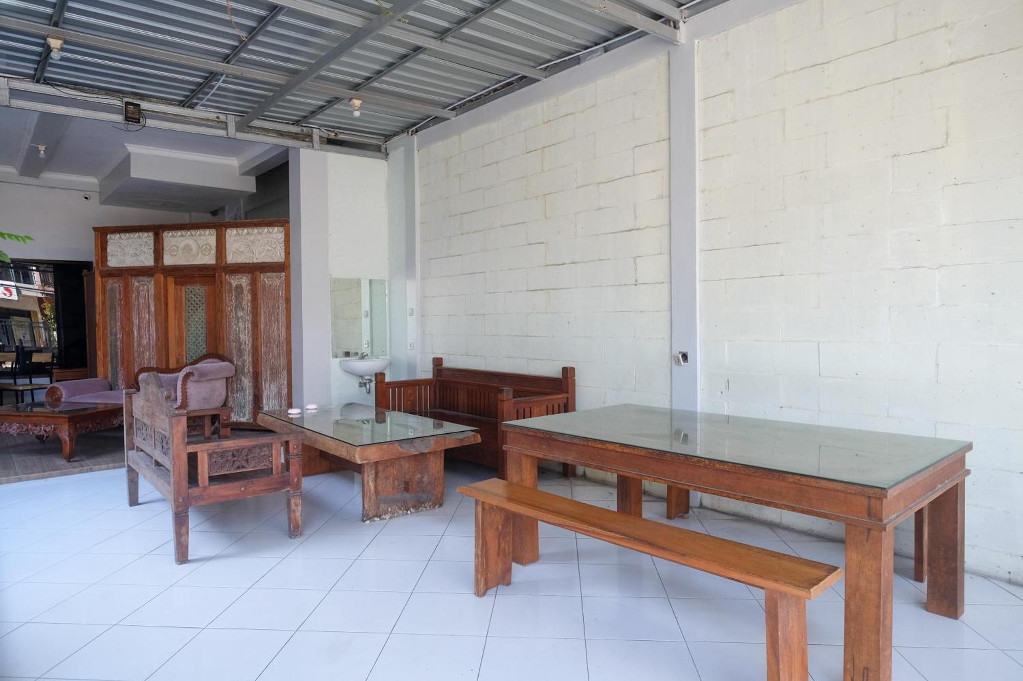 Reddoorz Syariah Near Pakuwon Mall Jogja Kejayan Экстерьер фото