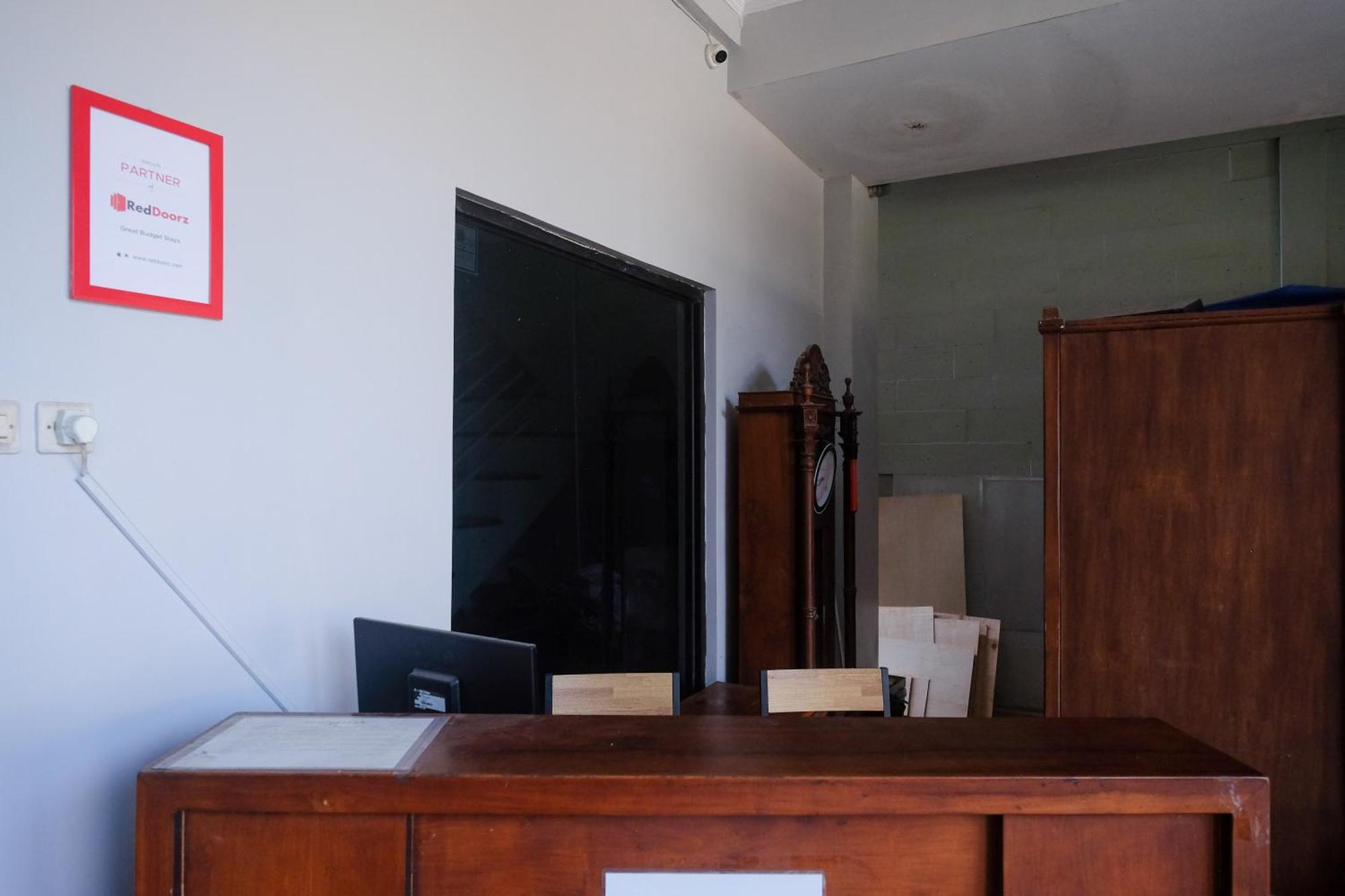 Reddoorz Syariah Near Pakuwon Mall Jogja Kejayan Экстерьер фото