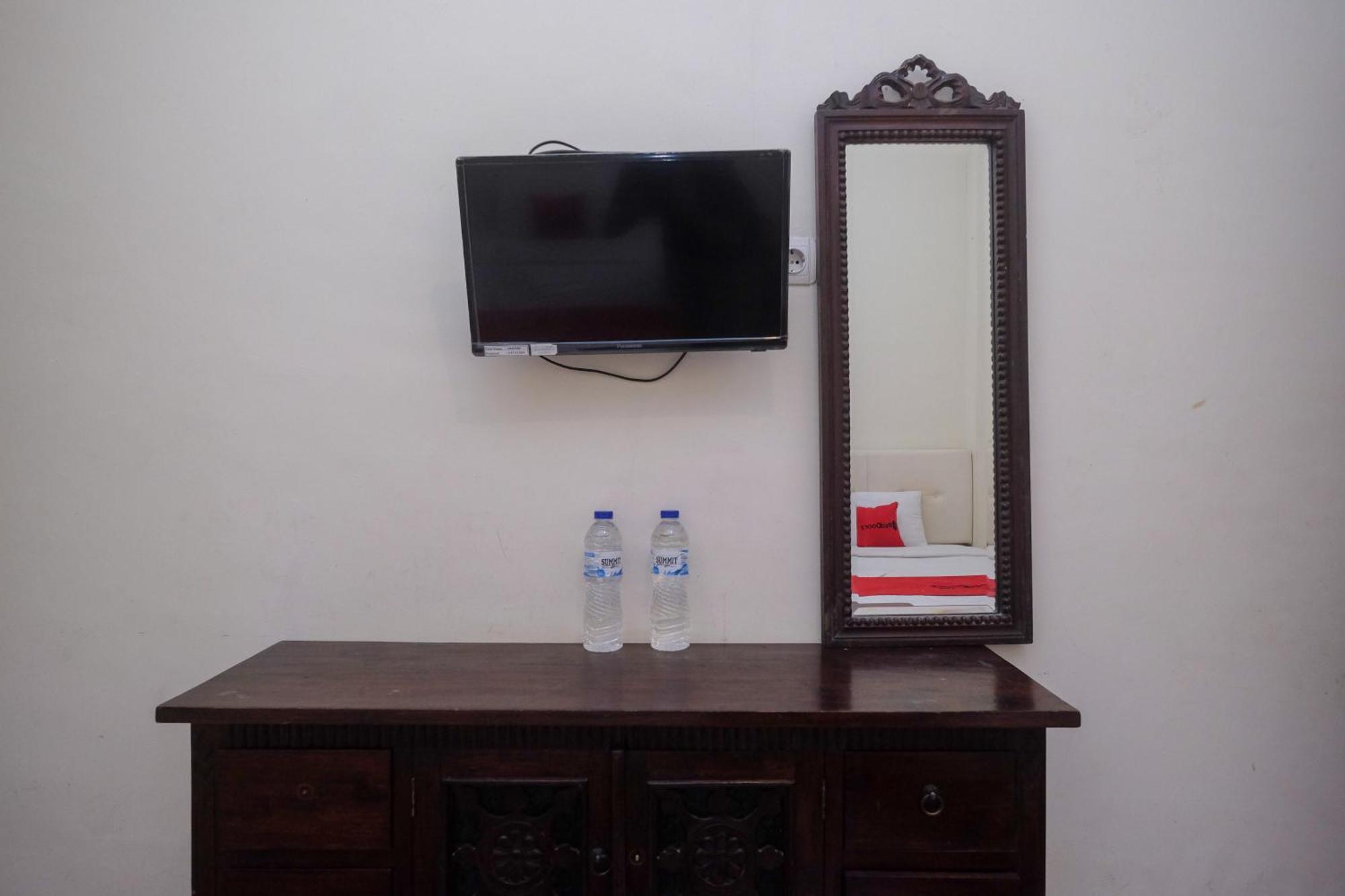 Reddoorz Syariah Near Pakuwon Mall Jogja Kejayan Экстерьер фото