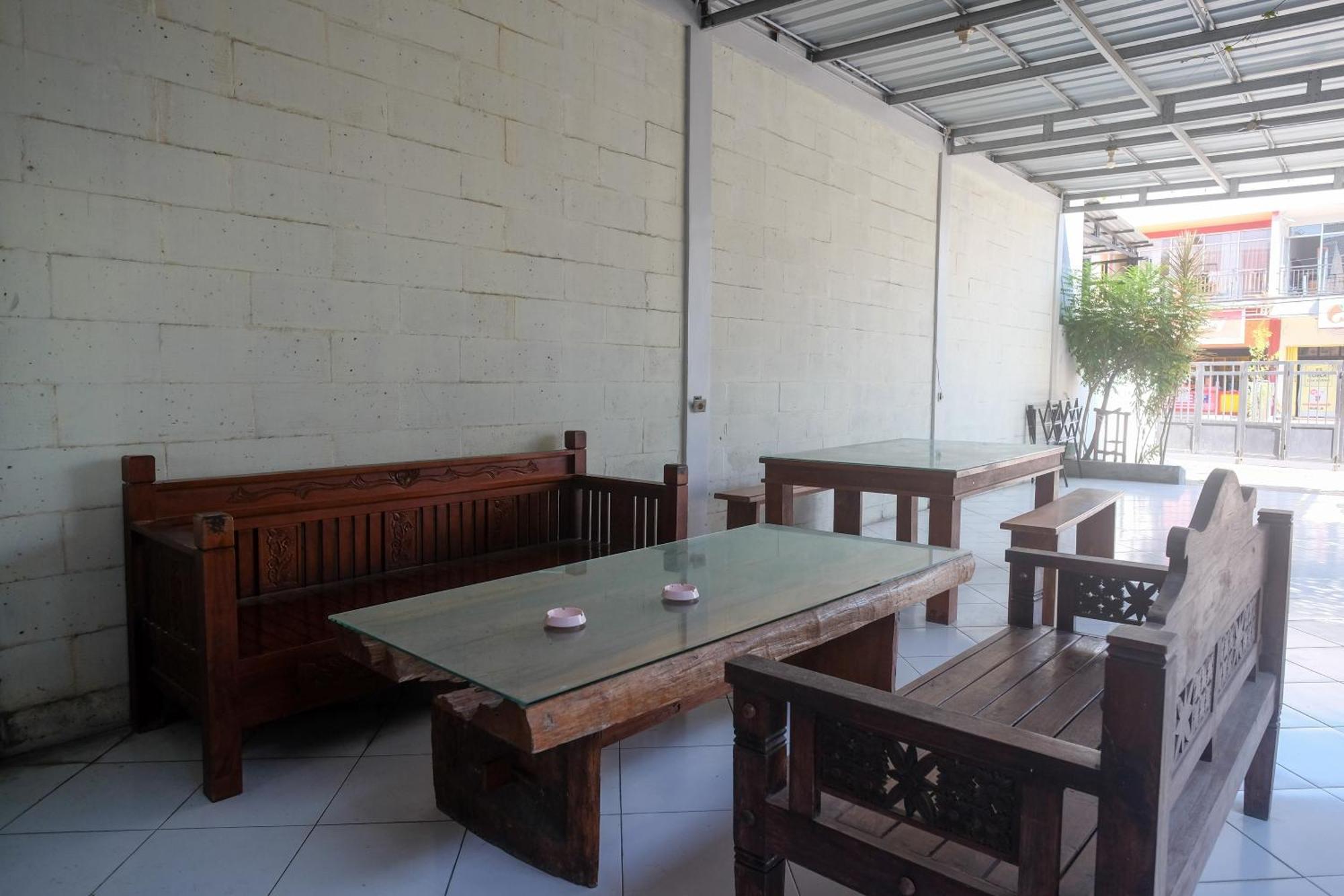 Reddoorz Syariah Near Pakuwon Mall Jogja Kejayan Экстерьер фото