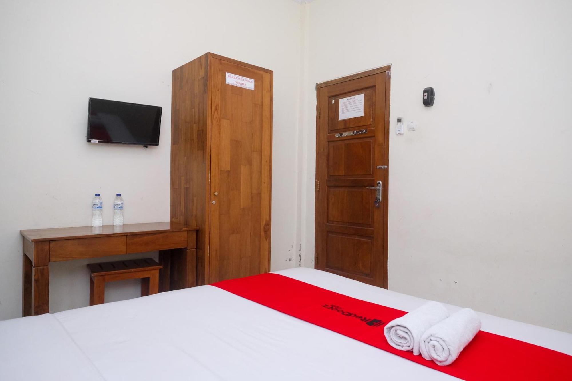 Reddoorz Syariah Near Pakuwon Mall Jogja Kejayan Экстерьер фото